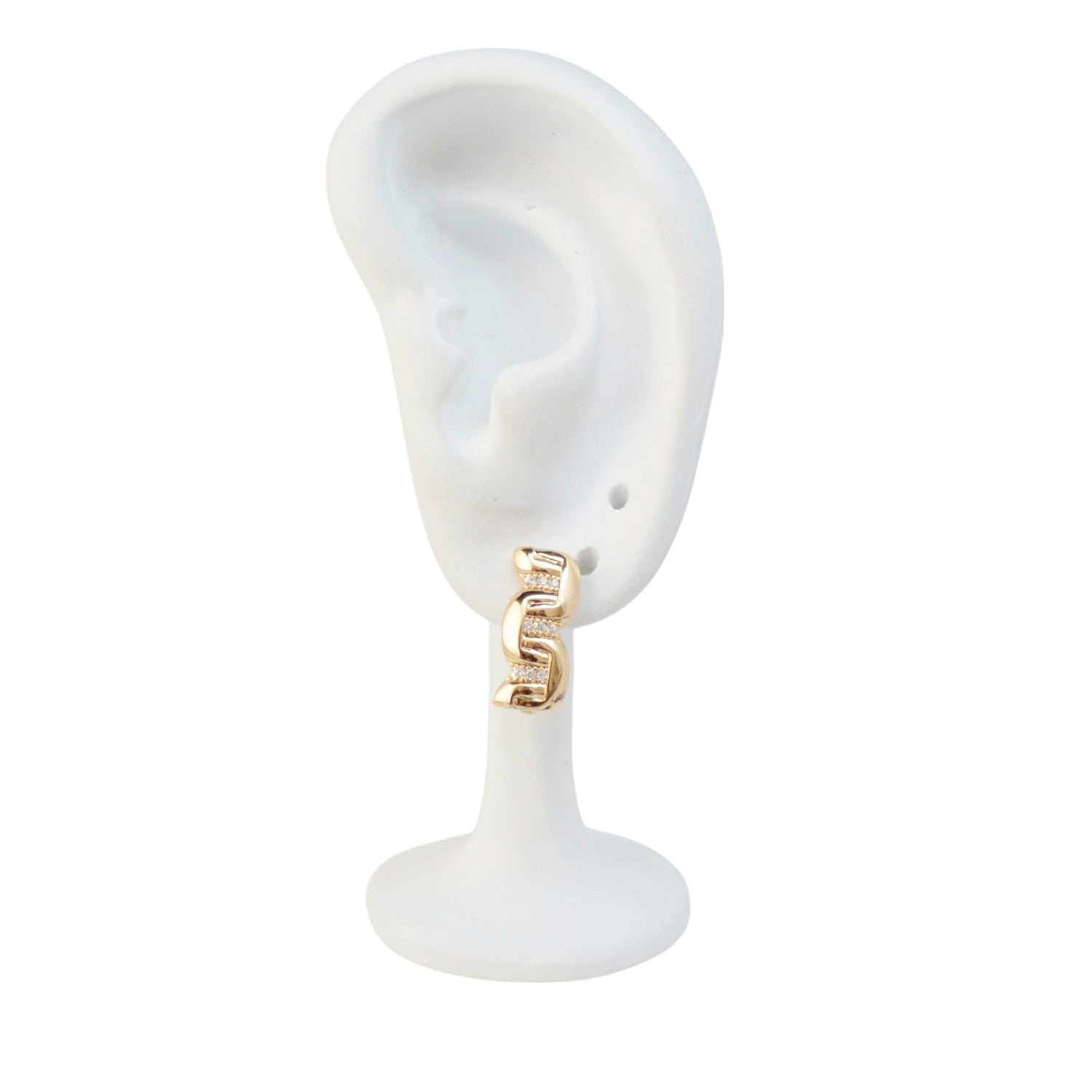 18k Gold Plated Earrings: Chic Jewelry with Elegant Finish